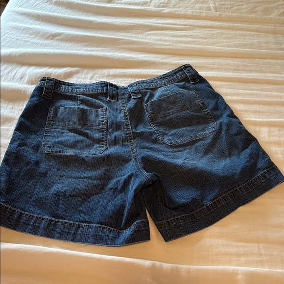 Faded Glory blue denim shorts with stretch. Sz 14. - Picture 7 of 7